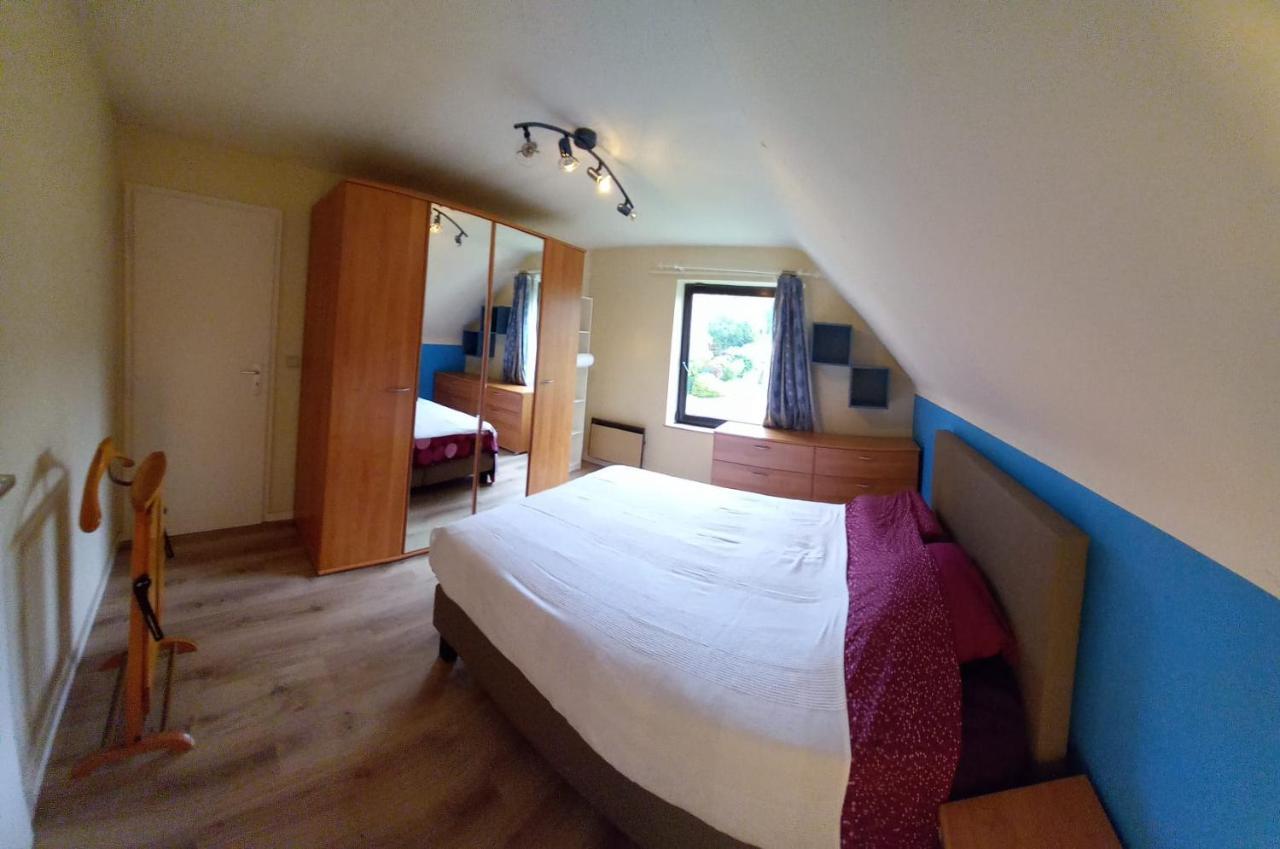 Les Prussiens Hotel Вавр Екстериор снимка