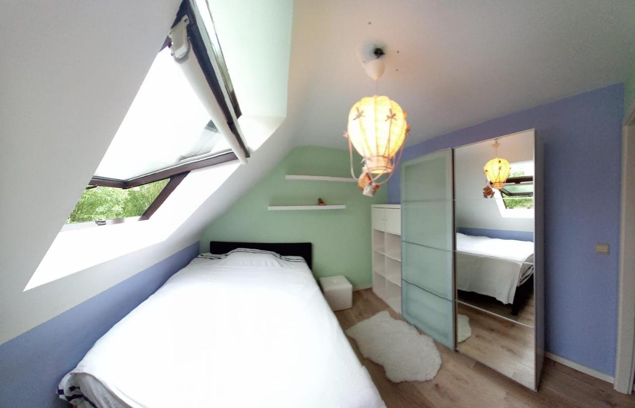 Les Prussiens Hotel Вавр Екстериор снимка